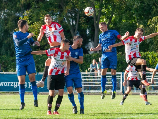 Liga okręgowa seniorów: Stal Łańcut - SMS Resovia II 0:1