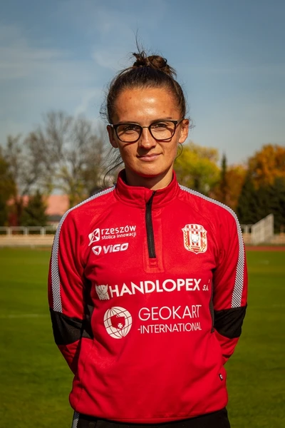czyz_katarzyna_czerwona_nowa_kopiowanie.jpg
