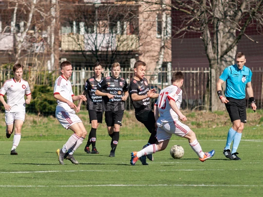 CLJ U17: SMS RESOVIA - WISŁA Kraków 2:1