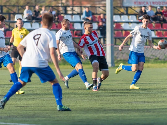 Puchar Polski: SMS Resovia - Wiśniok Wiśniowa 0:1