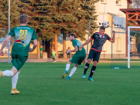 Liga okręgowa seniorów: Jedność Niechobrz - SMS Resovia II Rzeszów 1:5