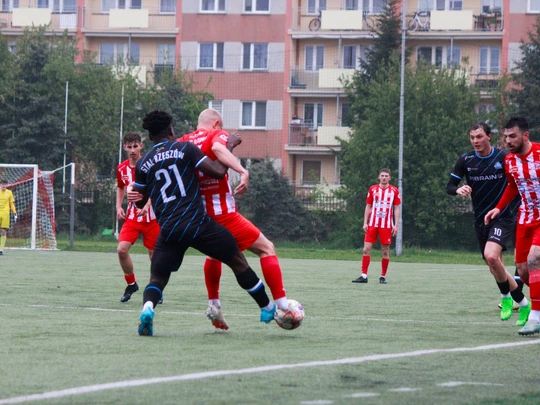 Derby ciekawe, choć bez goli