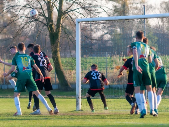 Liga okręgowa seniorów: Jedność Niechobrz - SMS Resovia II Rzeszów 1:5