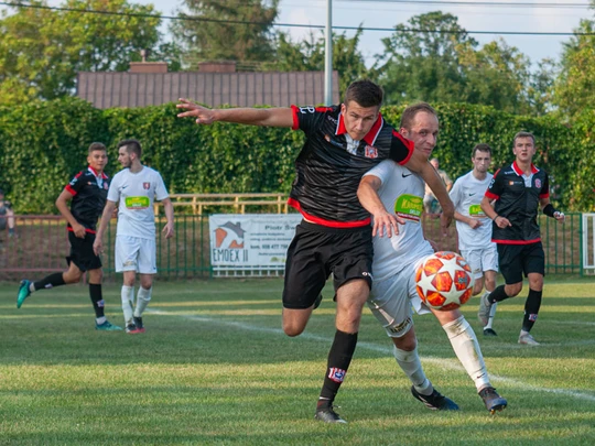 Liga okręgowa seniorów: Zaczernie - SMS Resovia 4:3