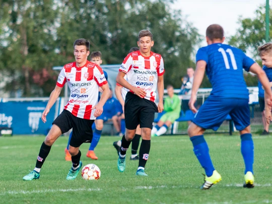 Liga okręgowa seniorów: Stal Łańcut - SMS Resovia II 0:1