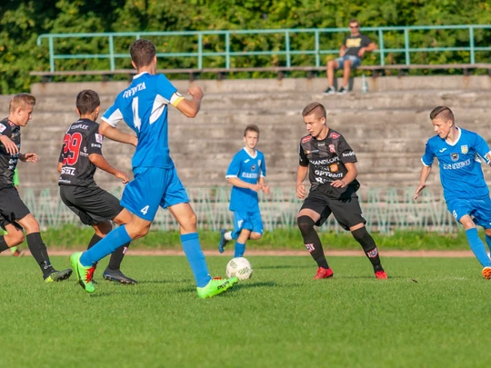 2018/2019 CLJ U-17 JUVENTA Starachowice - SMS RESOVIA 1-2 (0-1)