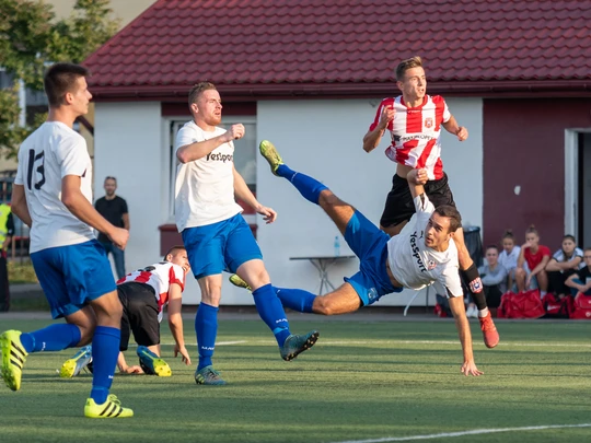 Puchar Polski: SMS Resovia - Wiśniok Wiśniowa 0:1