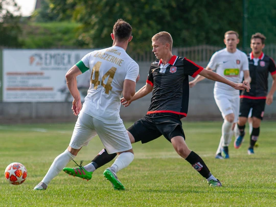 Liga okręgowa seniorów: Zaczernie - SMS Resovia 4:3