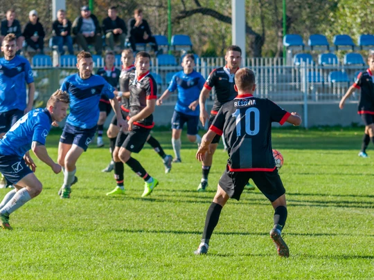 Liga okręgowa seniorów: Strug Tyczyn - SMS Resovia II 1:1