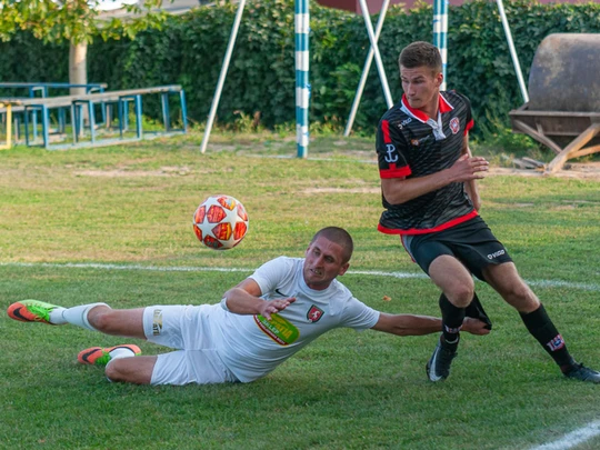 Liga okręgowa seniorów: Zaczernie - SMS Resovia 4:3