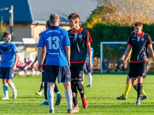 Liga okręgowa seniorów: Strug Tyczyn - SMS Resovia II 1:1