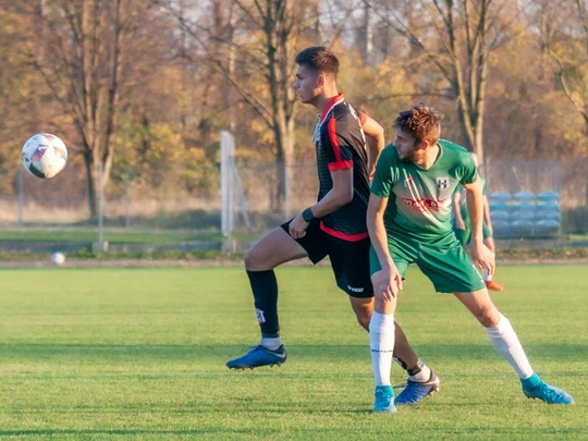 Liga okręgowa seniorów: Jedność Niechobrz - SMS Resovia II Rzeszów 1:5